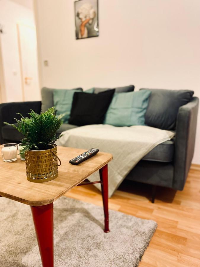 Saniertes Studio mit Balkon, WLAN, Netflix&Küche in City-Nähe Érfurt Exterior foto